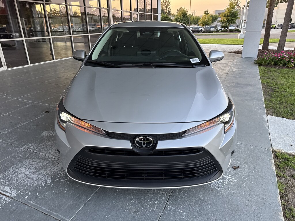 Used 2025 Toyota Corolla LE Sedan