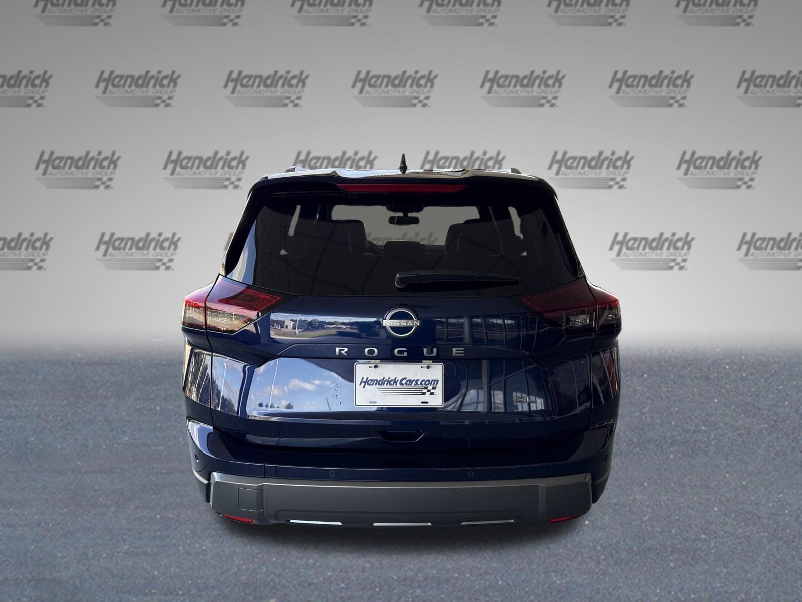 2026 Nissan Rogue SL photo 3