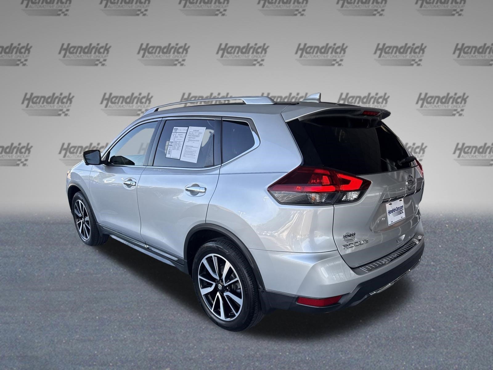 2018 Nissan Rogue SL photo 3