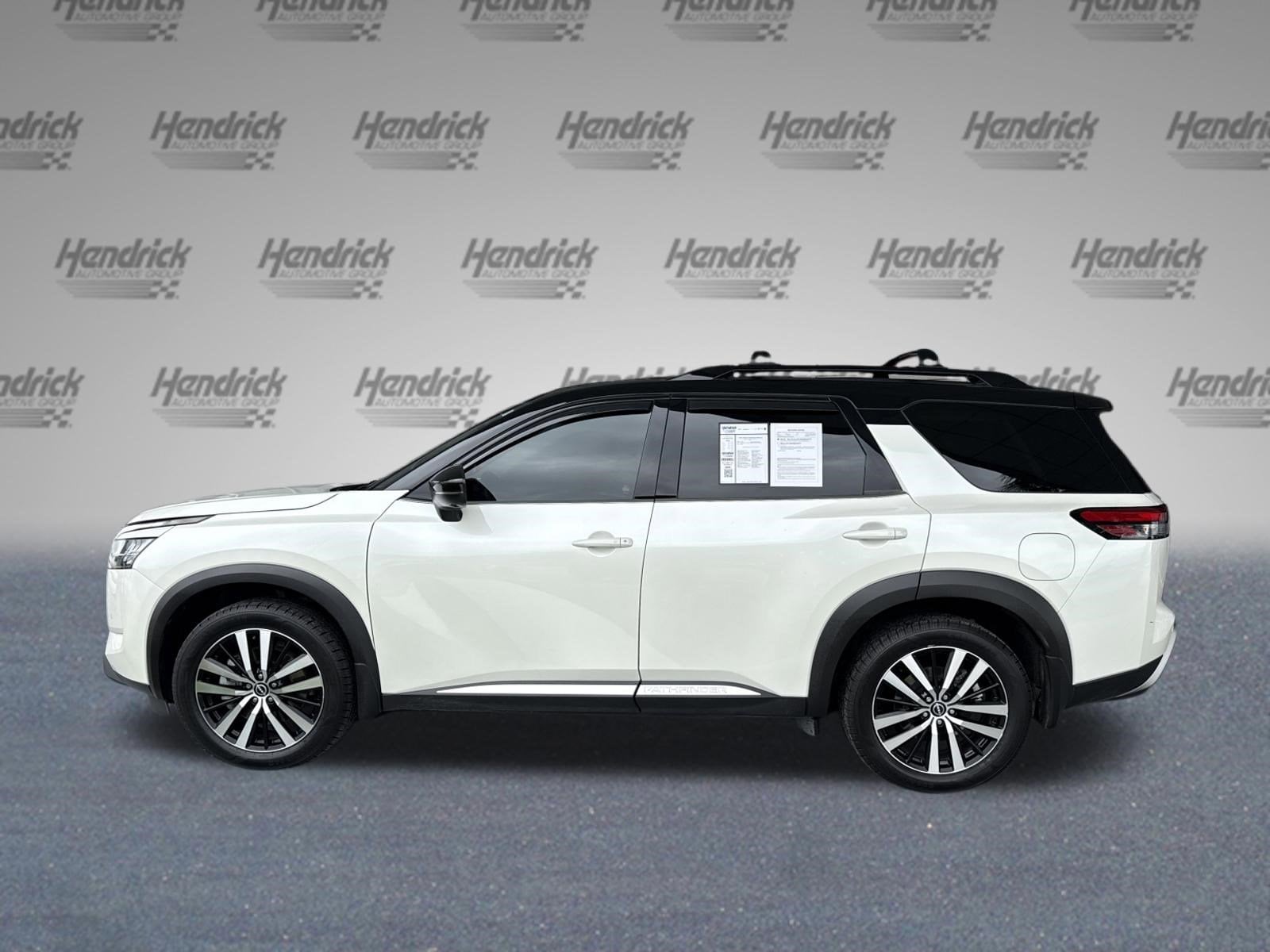 2024 Nissan Pathfinder Platinum photo 5