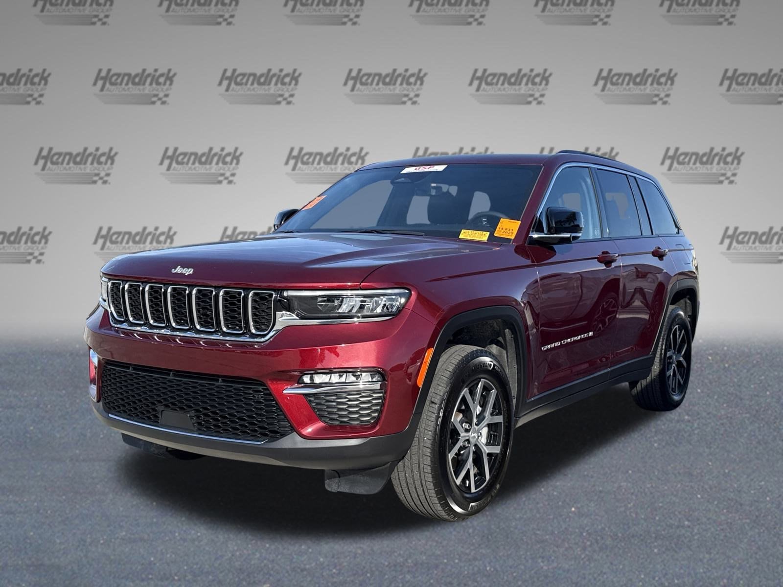 2025 Jeep Grand Cherokee Limited photo 3