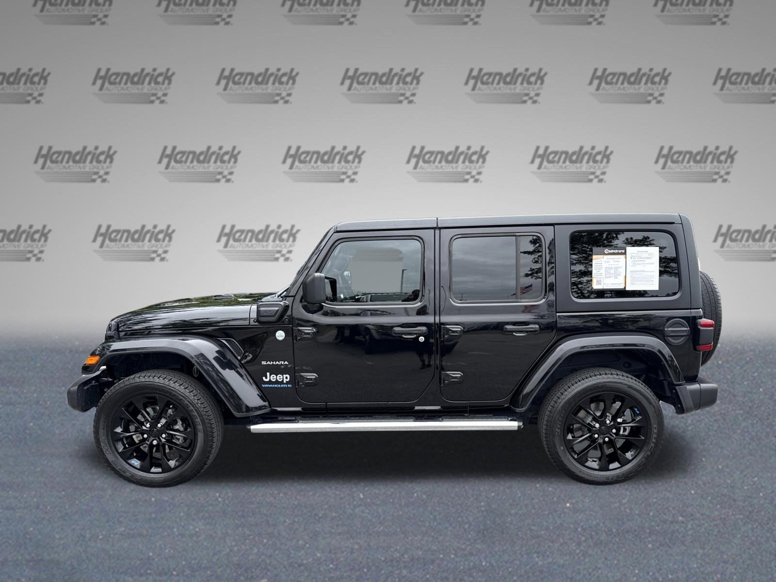 2023 Jeep Wrangler 4xe Sahara photo 6