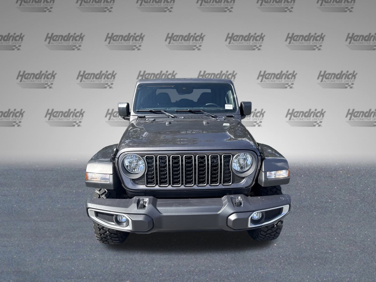 2025 Jeep Gladiator Sport photo 2