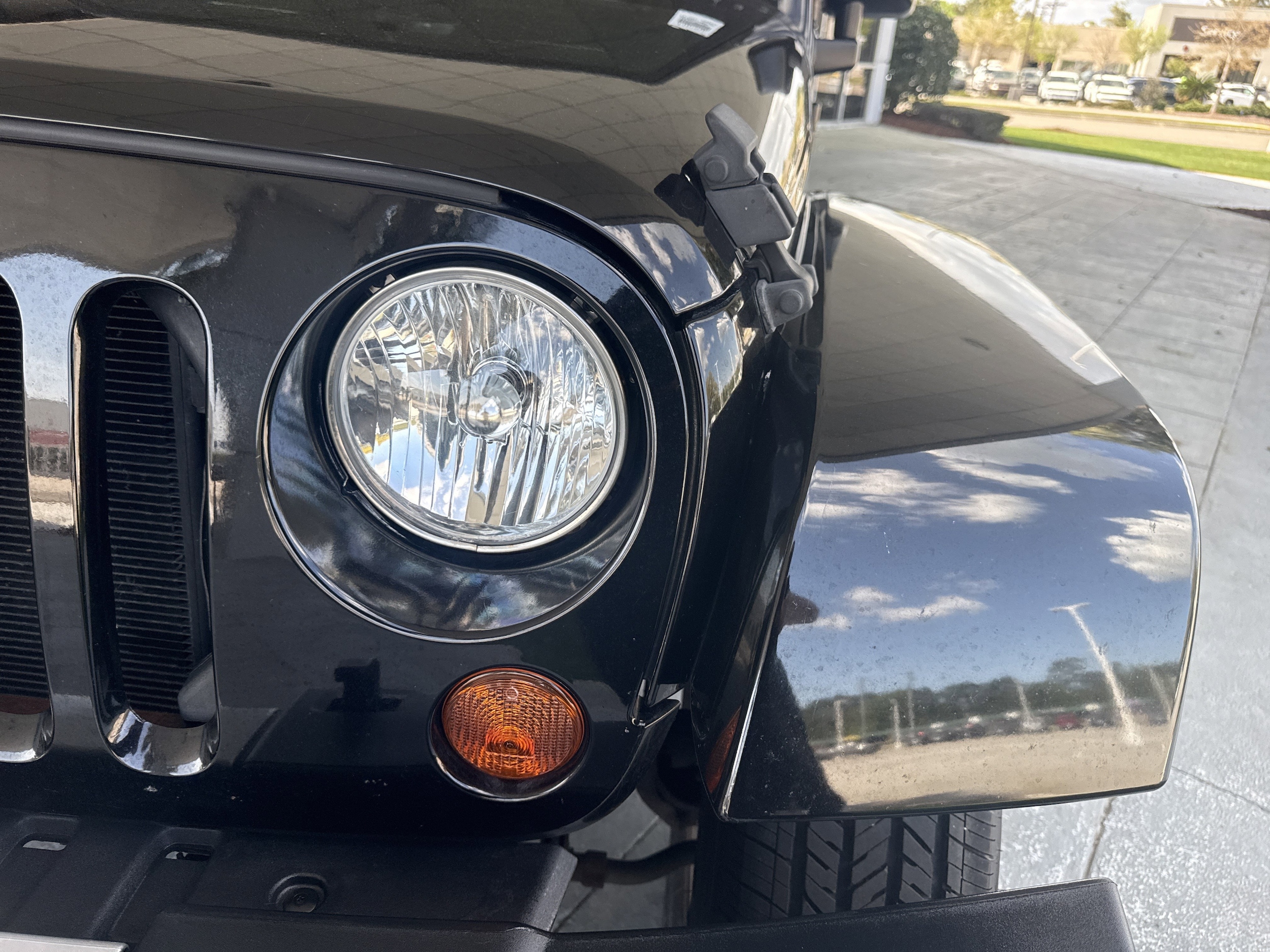 2013 Jeep Wrangler Sahara photo 5