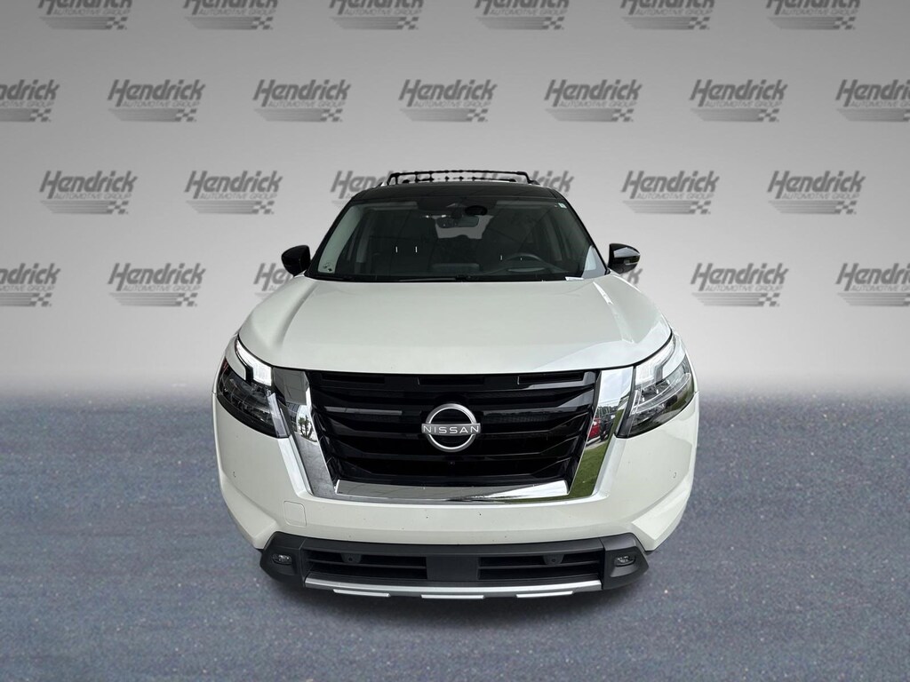 Used 2024 Nissan Pathfinder Platinum SUV
