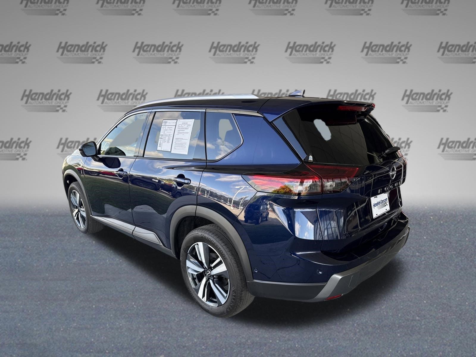 2026 Nissan Rogue SL photo 6