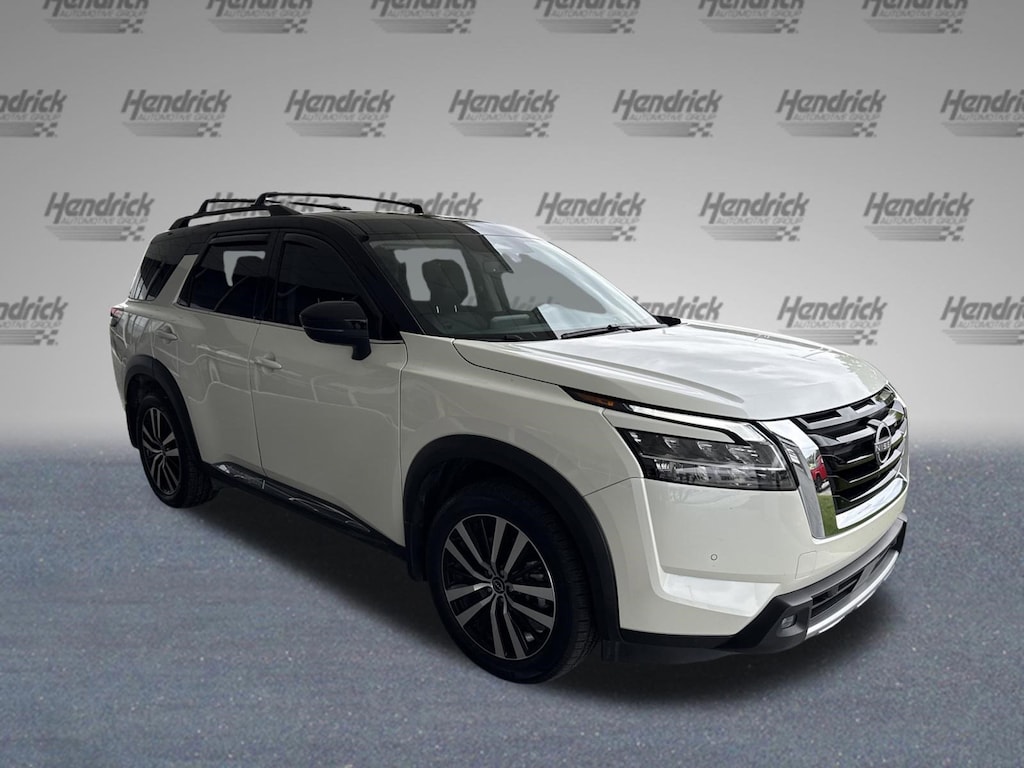 Used 2024 Nissan Pathfinder Platinum SUV
