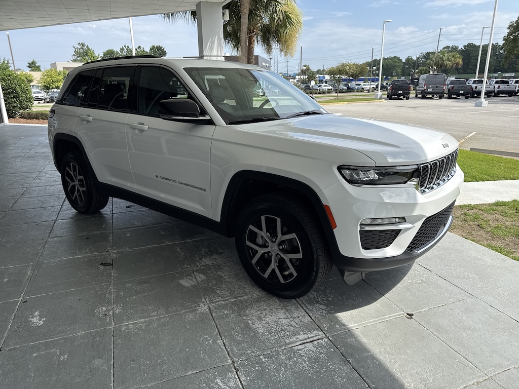 Used 2025 Jeep Grand Cherokee Limited SUV