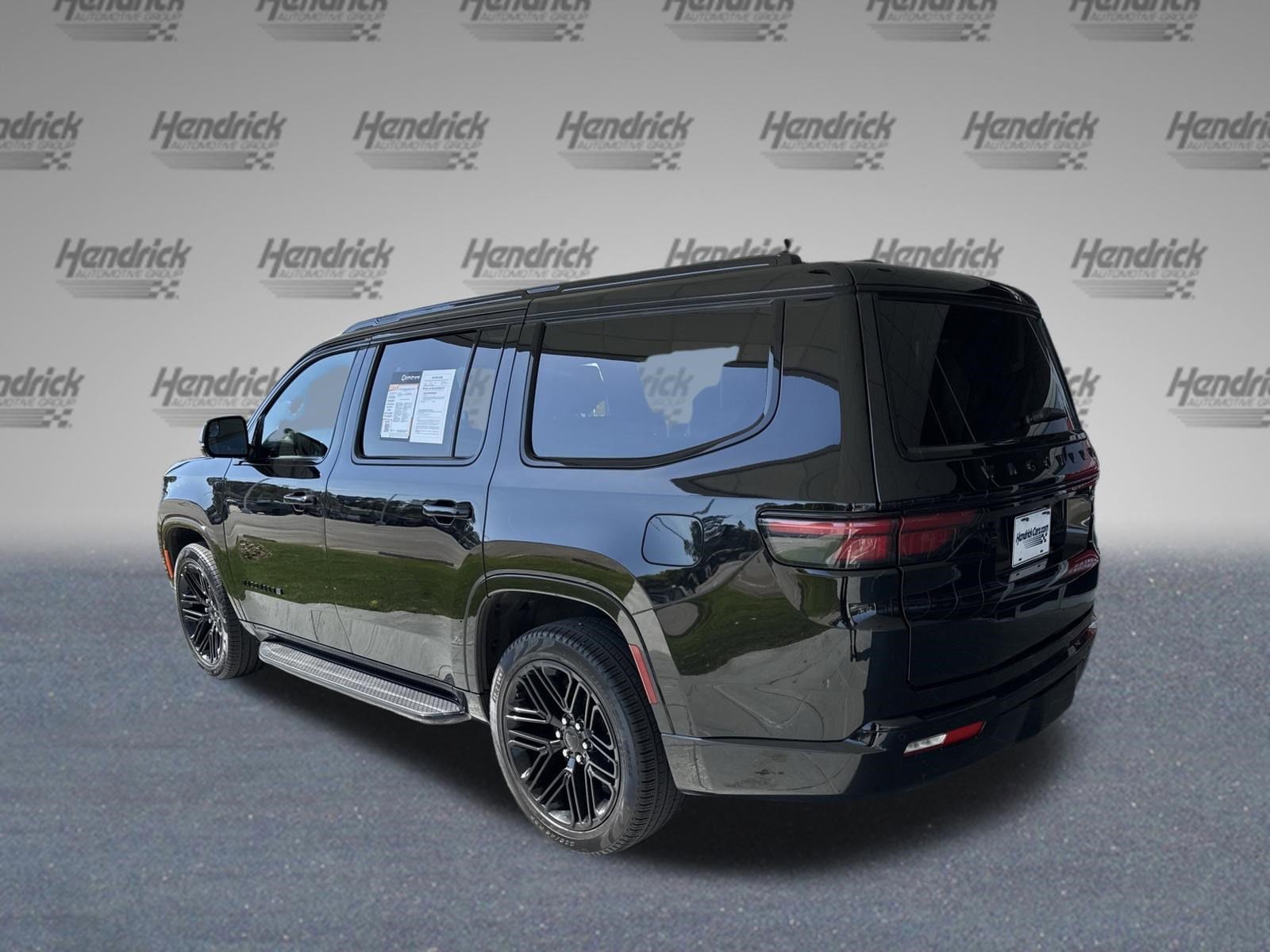 2024 Jeep Wagoneer Series II Carbide photo 6