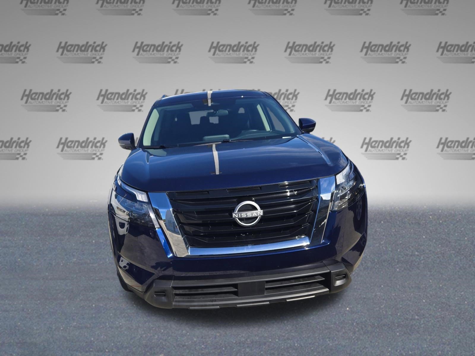 2025 Nissan Pathfinder SV photo 6