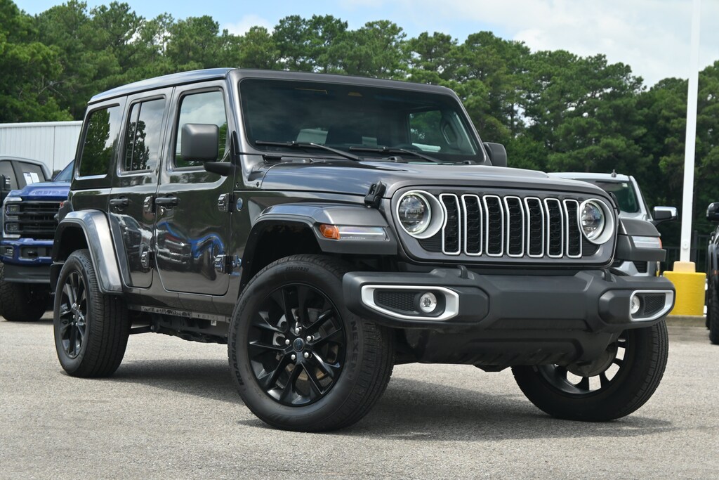 Used 2025 Jeep Wrangler 4xe Sahara Convertible