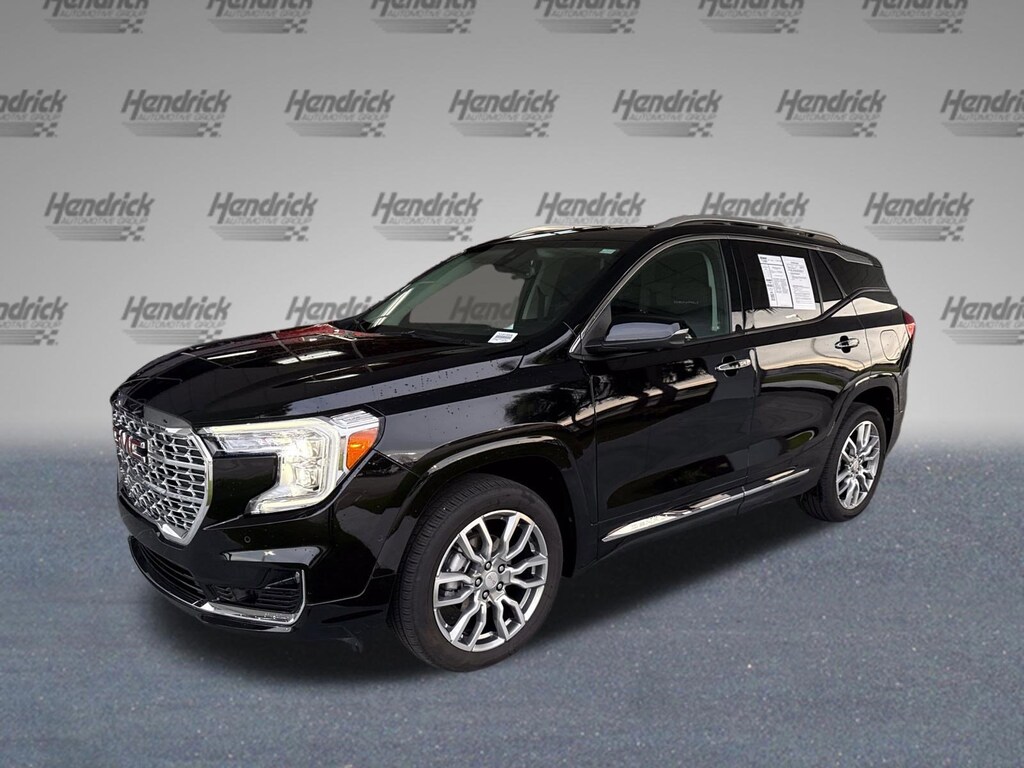 Used 2024 GMC Terrain Denali SUV