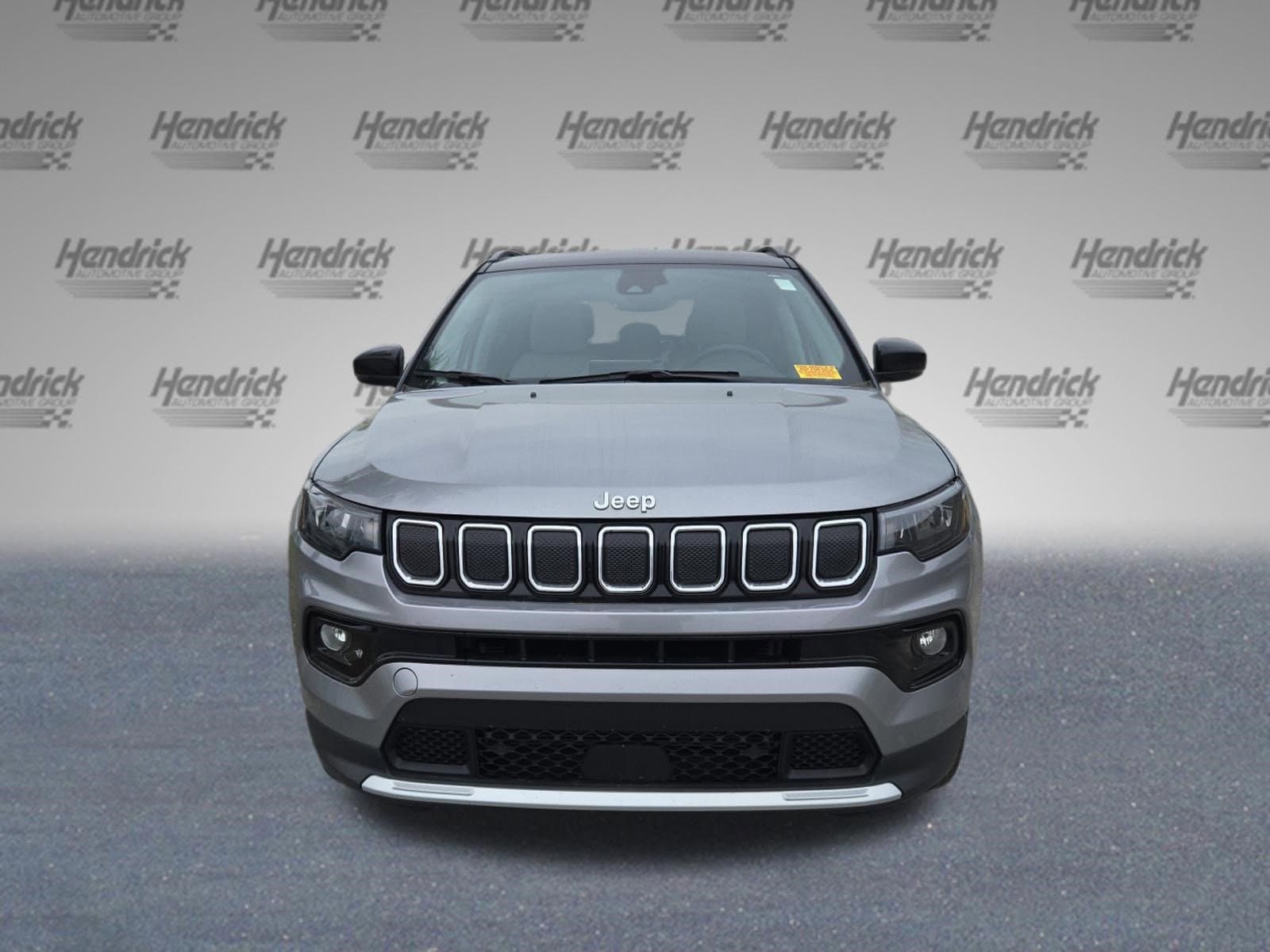 2022 Jeep Compass Limited photo 3
