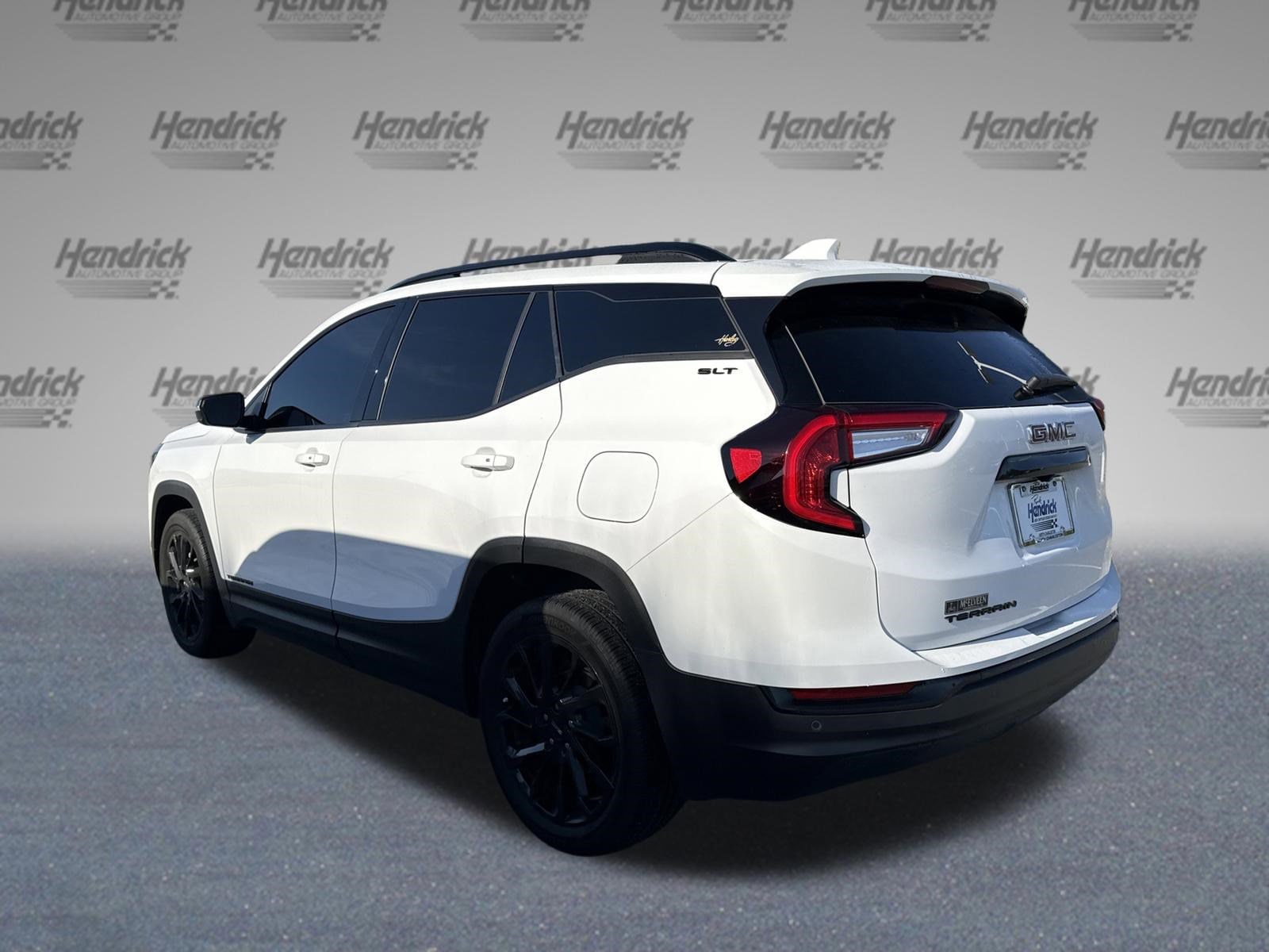 2024 GMC Terrain SLT photo 6