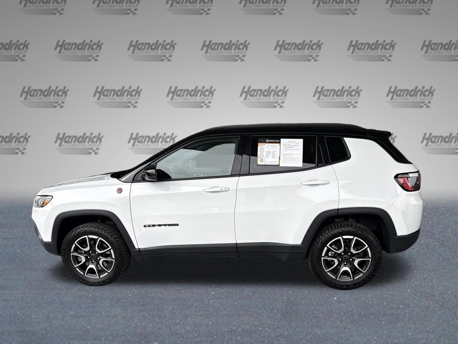 2025 Jeep Compass Trailhawk photo 6