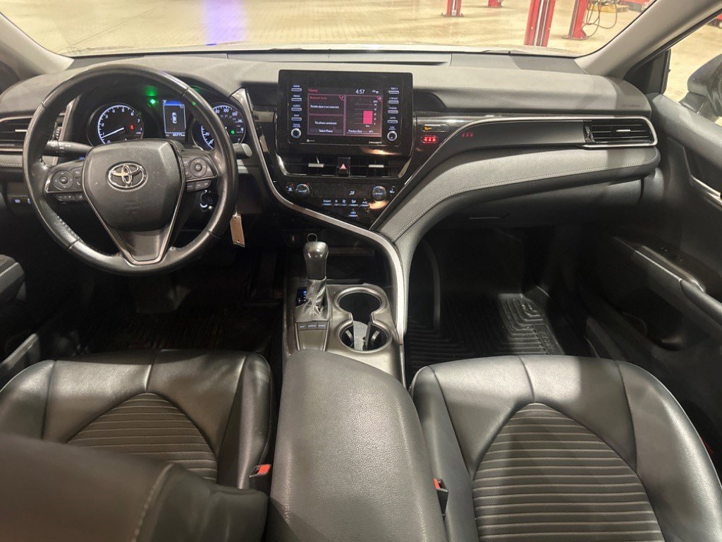 2023 Toyota Camry SE photo 6