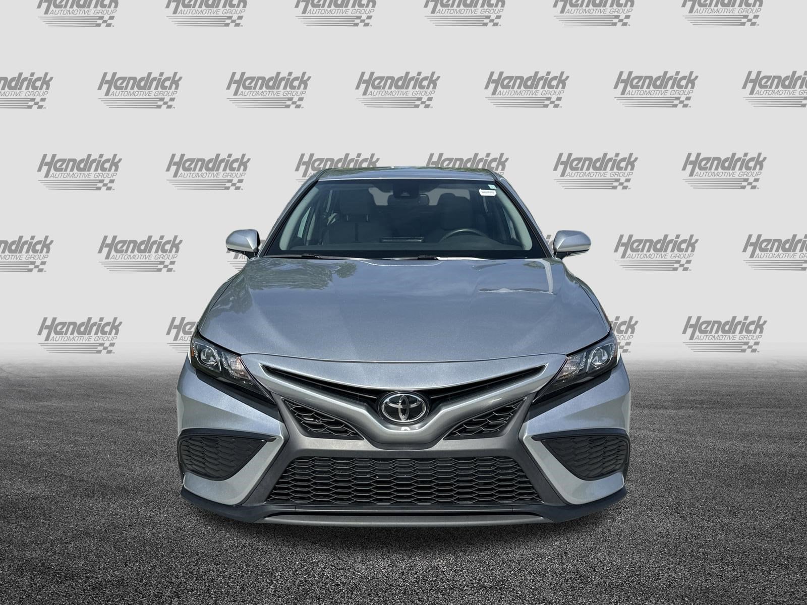 2023 Toyota Camry SE photo 2