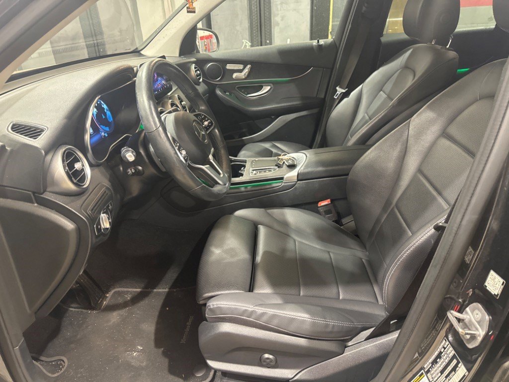 2021 Mercedes-Benz GLC 300 photo 5
