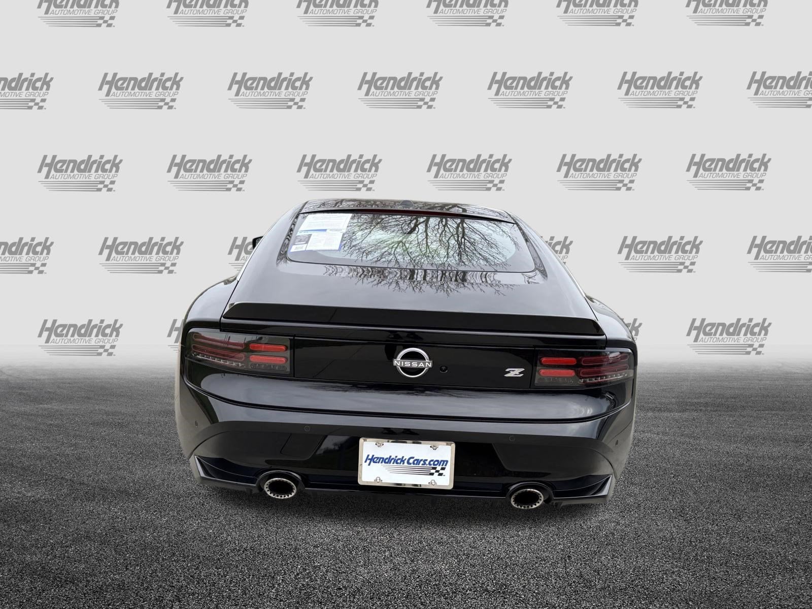 2025 Nissan Z Performance photo 3