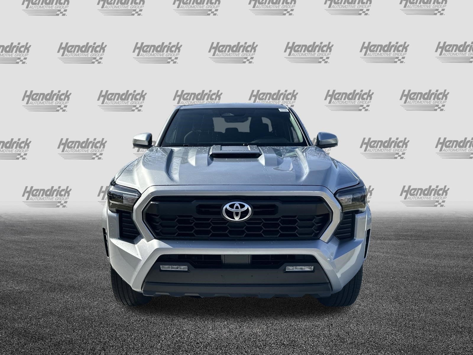 2025 Toyota Tacoma 4WD TRD Sport photo 2