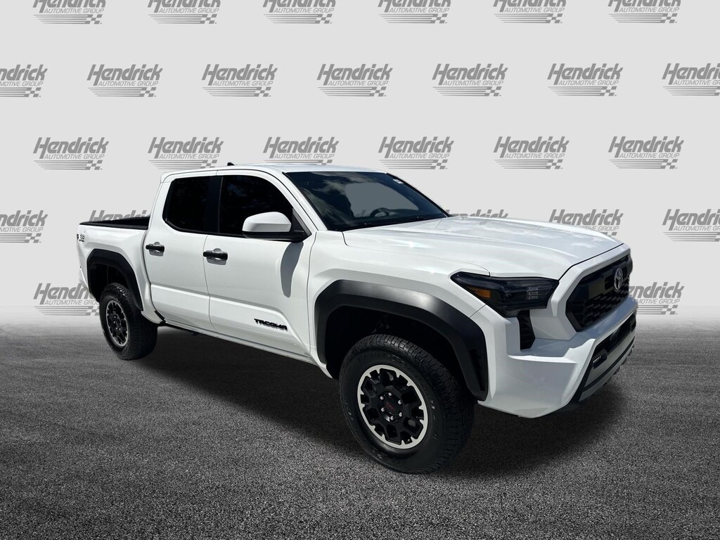 Certified 2025 Toyota Tacoma 4WD SR5 Pickup