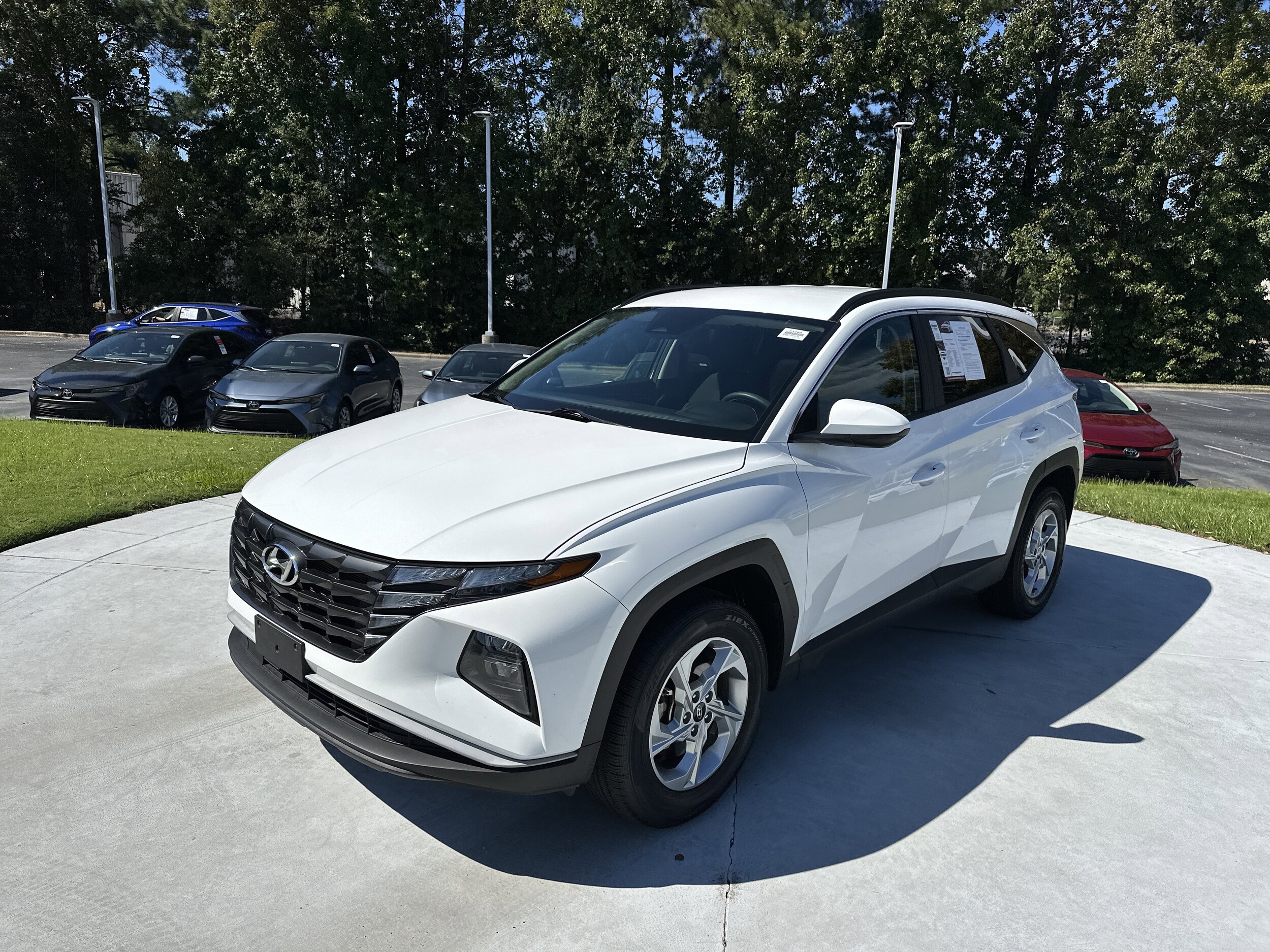 2024 Hyundai Tucson SEL photo 2