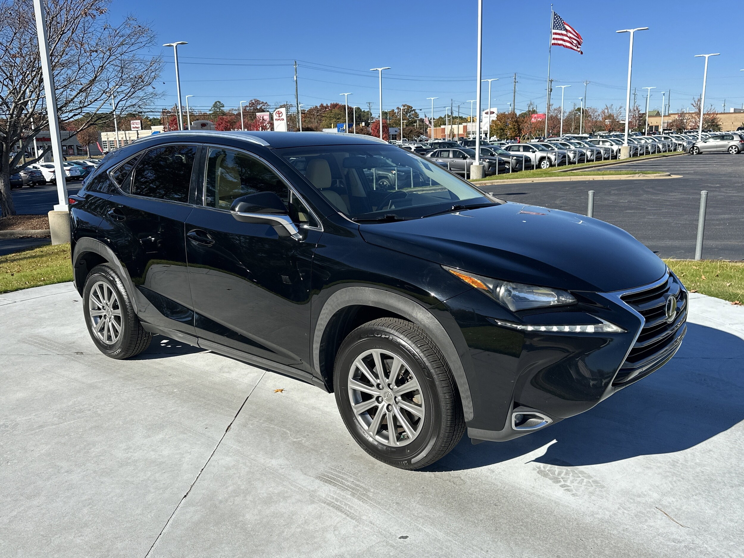 2016 Lexus NX 200t Luxury photo 2