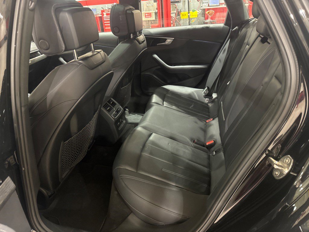 2023 Audi A4 Sedan S line Premium Plus photo 6