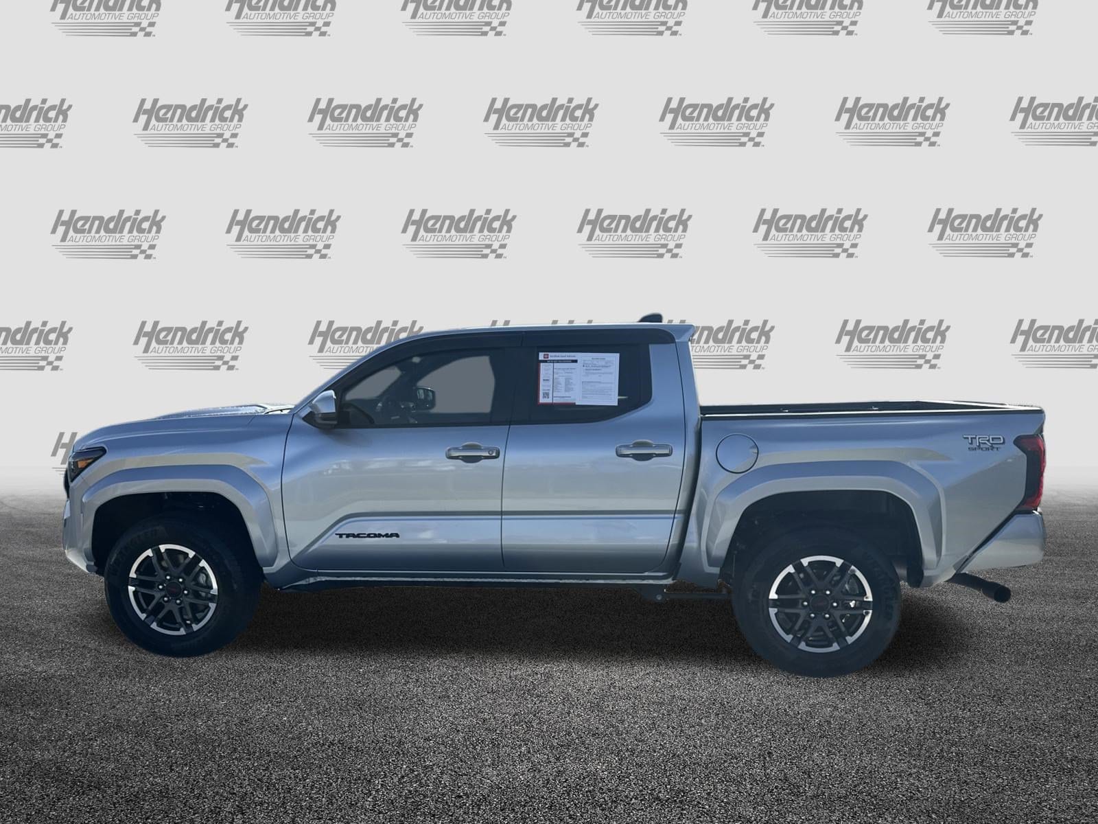 2025 Toyota Tacoma 4WD TRD Sport photo 6