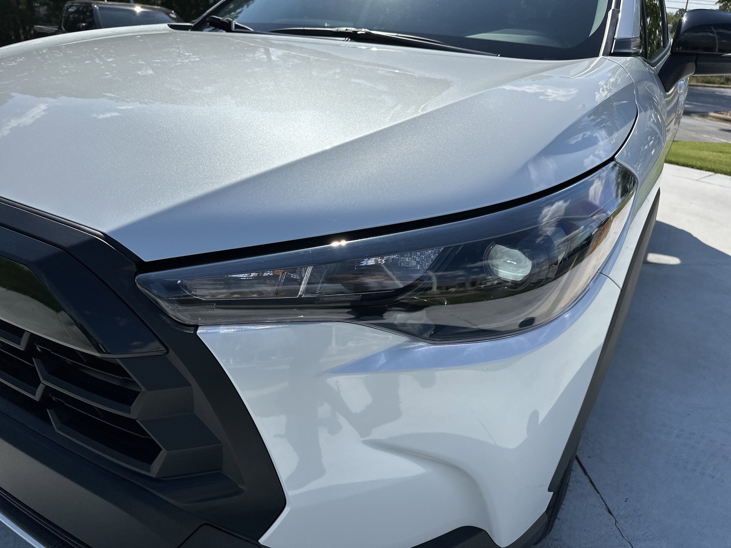 2026 Toyota Corolla Cross LE photo 5