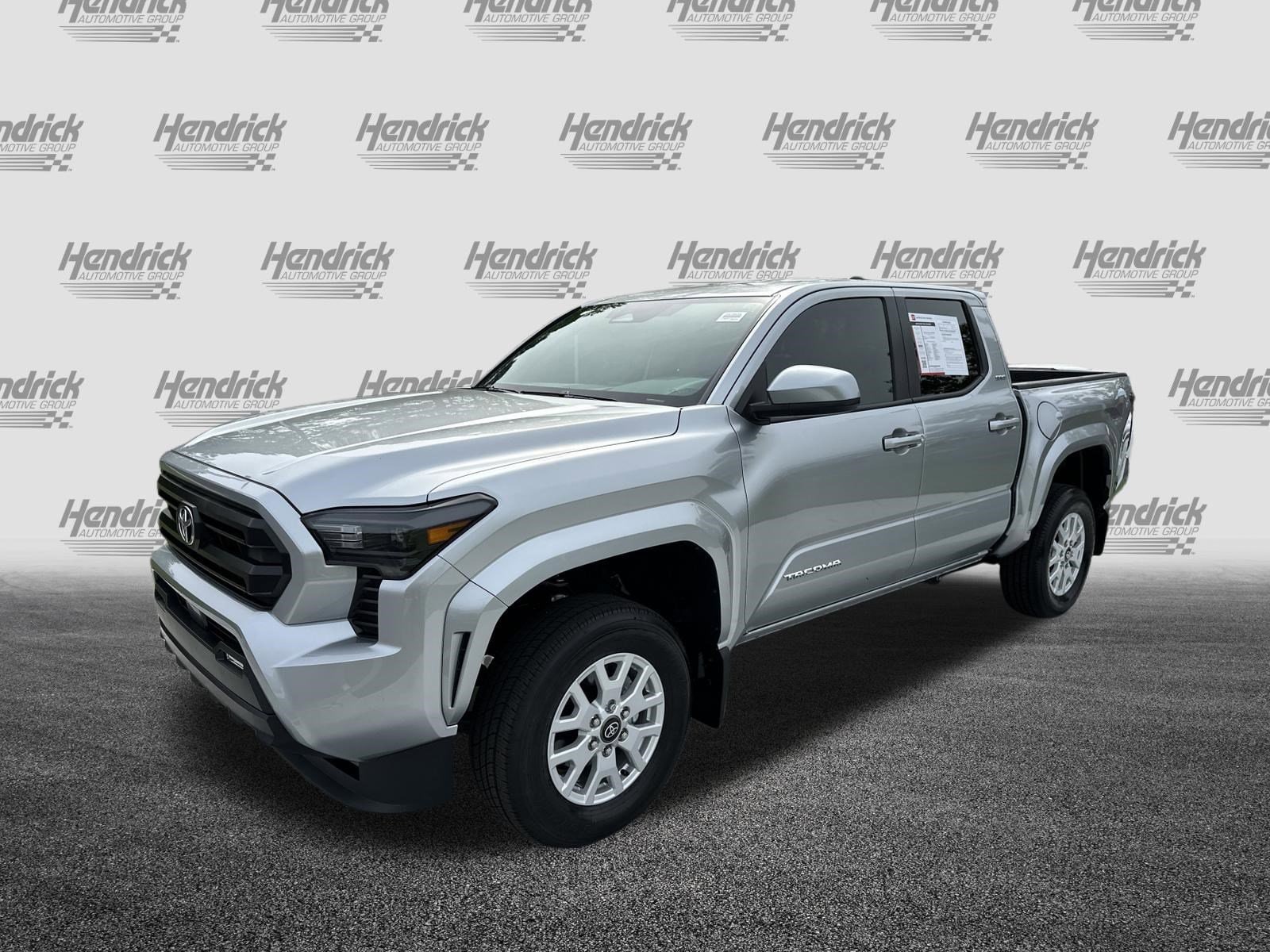 2025 Toyota Tacoma 2WD SR5 photo 4