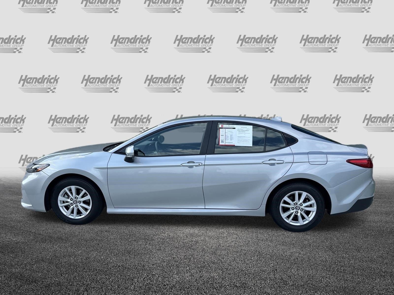 2025 Toyota Camry LE photo 6