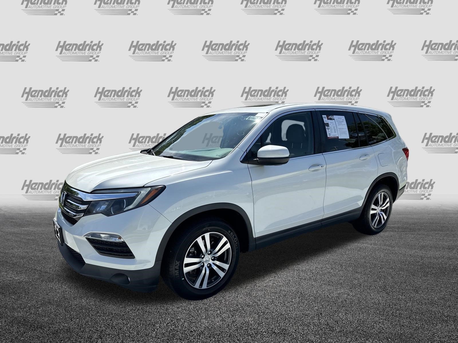 2017 Honda Pilot EX-L photo 4