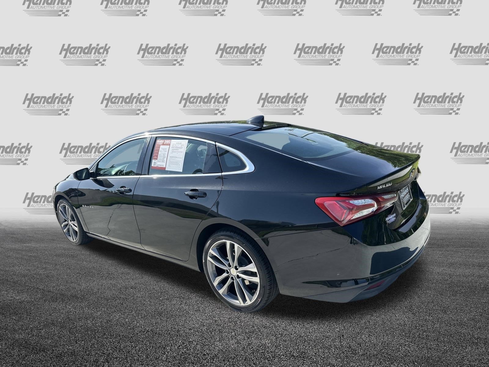 2021 Chevrolet Malibu LT photo 3