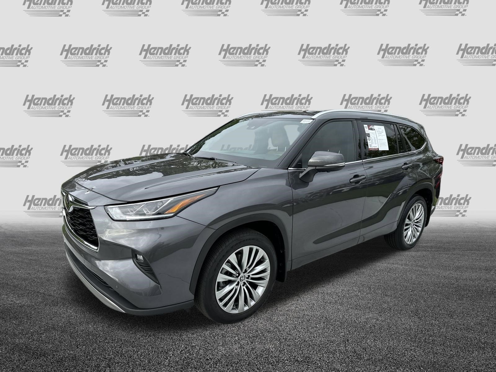 2024 Toyota Highlander Platinum photo 4