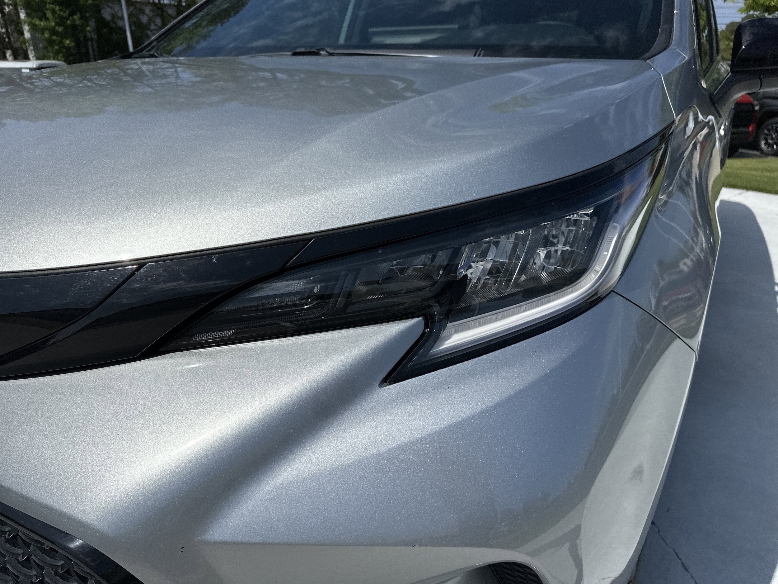 2025 Toyota Sienna XSE photo 5