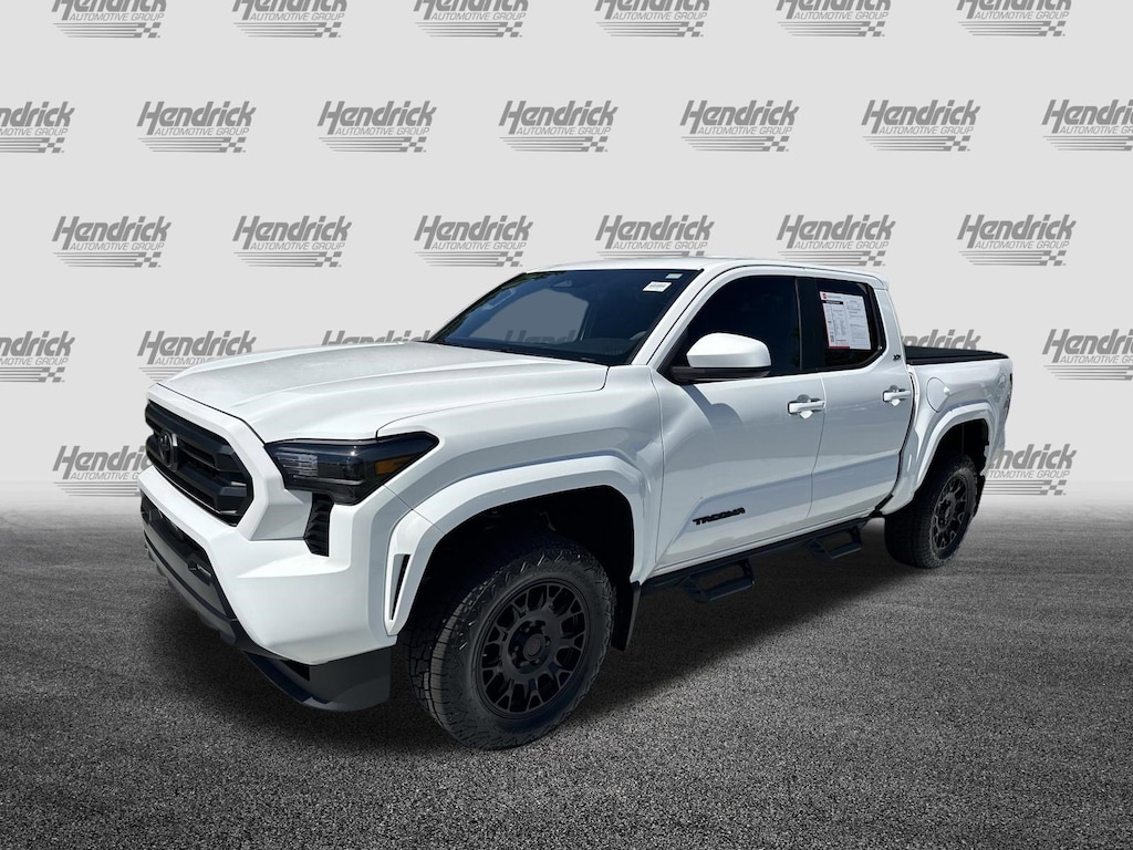 Used 2025 Toyota Tacoma 2WD SR5 Pickup