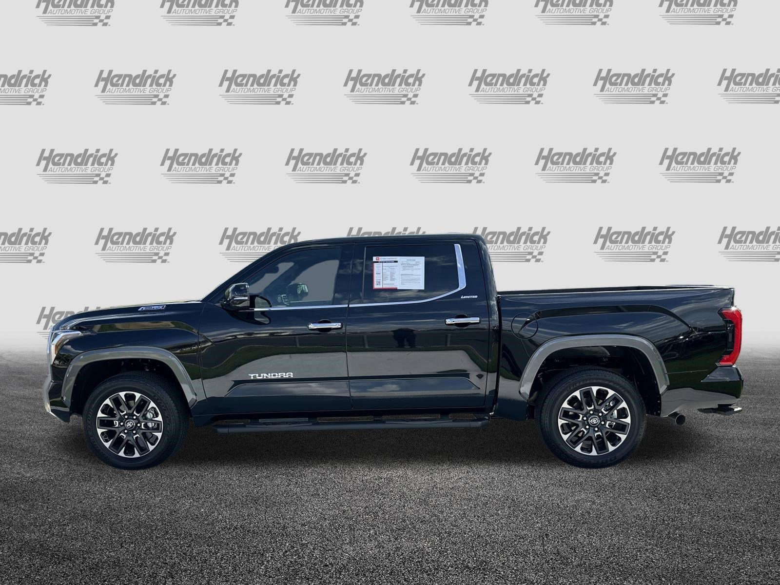 2025 Toyota Tundra 4WD Limited Hybrid photo 6