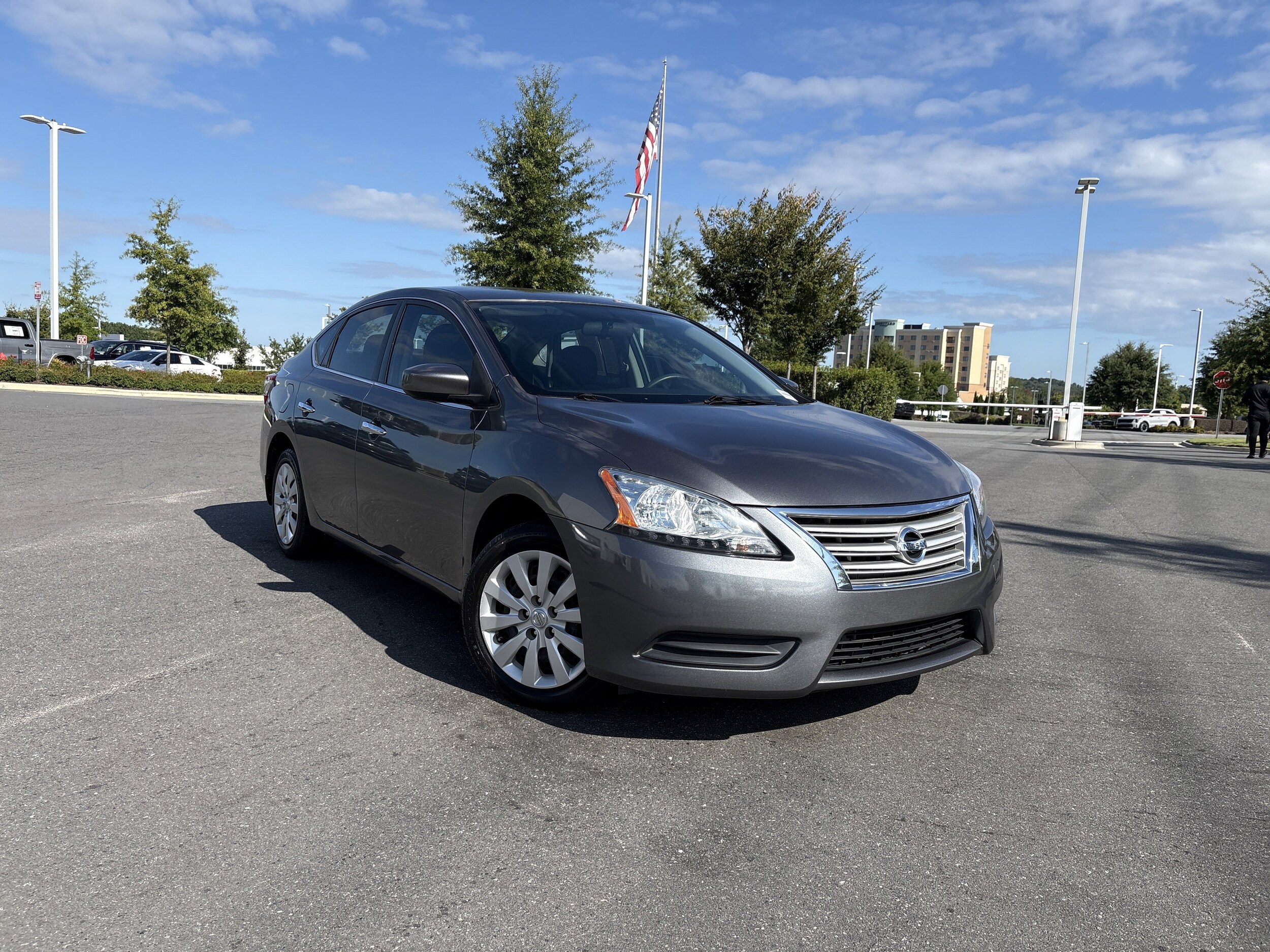 2015 Nissan Sentra S photo 2