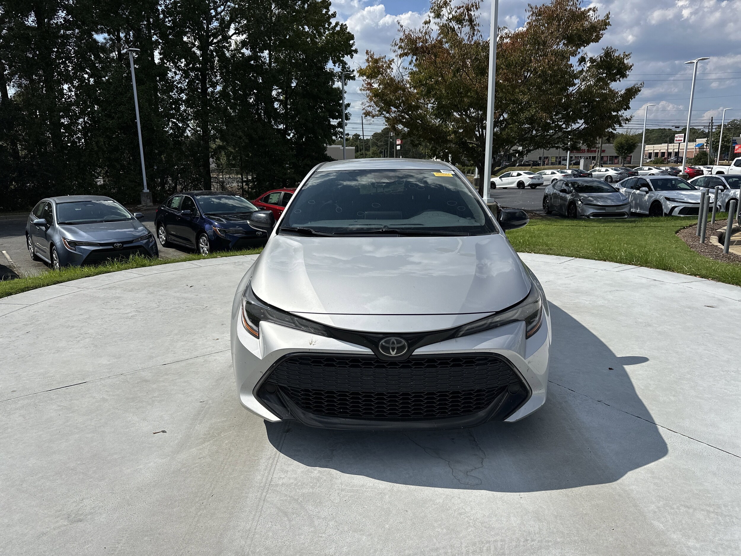 2020 Toyota Corolla SE photo 2