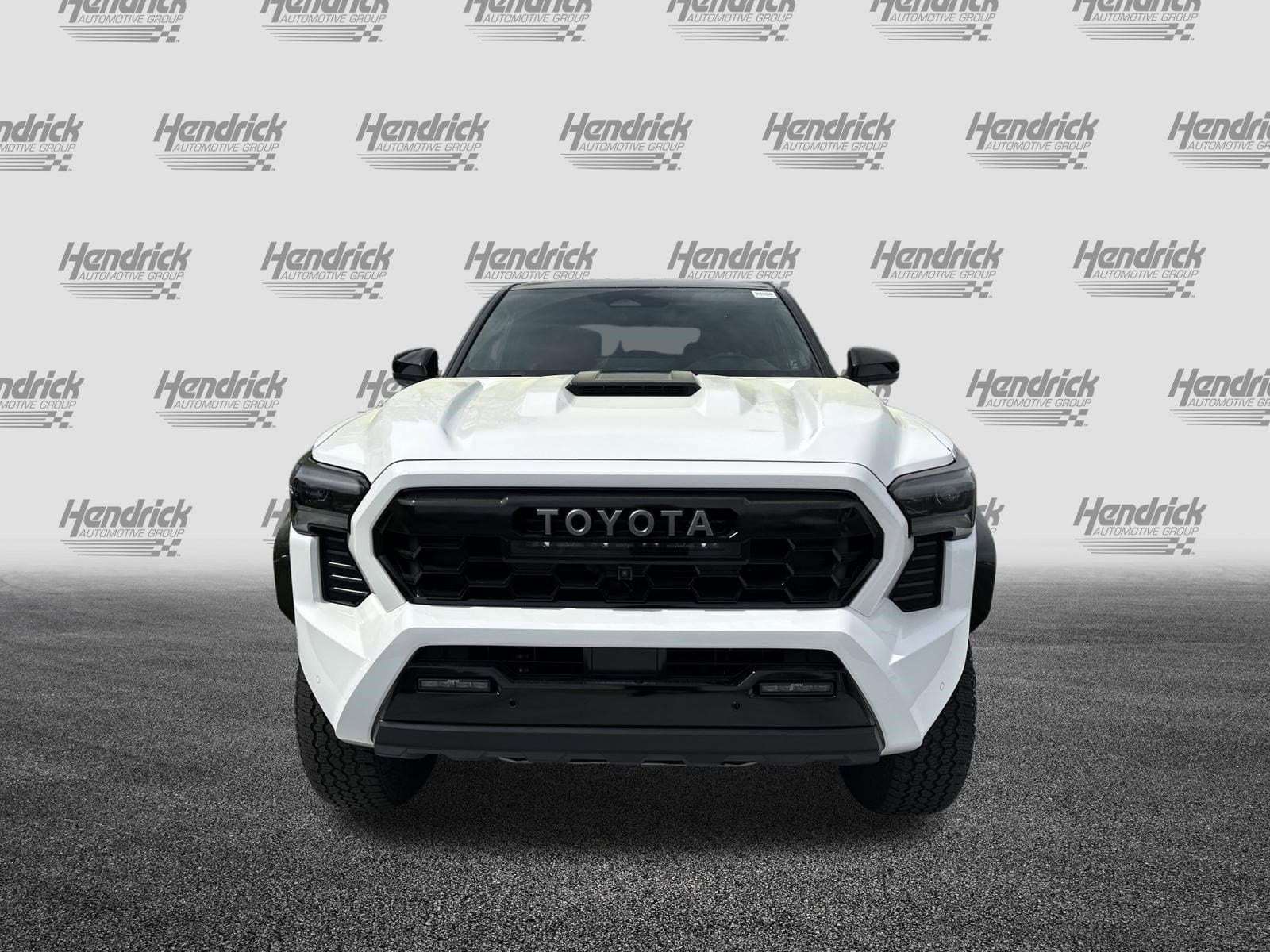 2025 Toyota Tacoma 4WD TRD Pro Hybrid photo 2