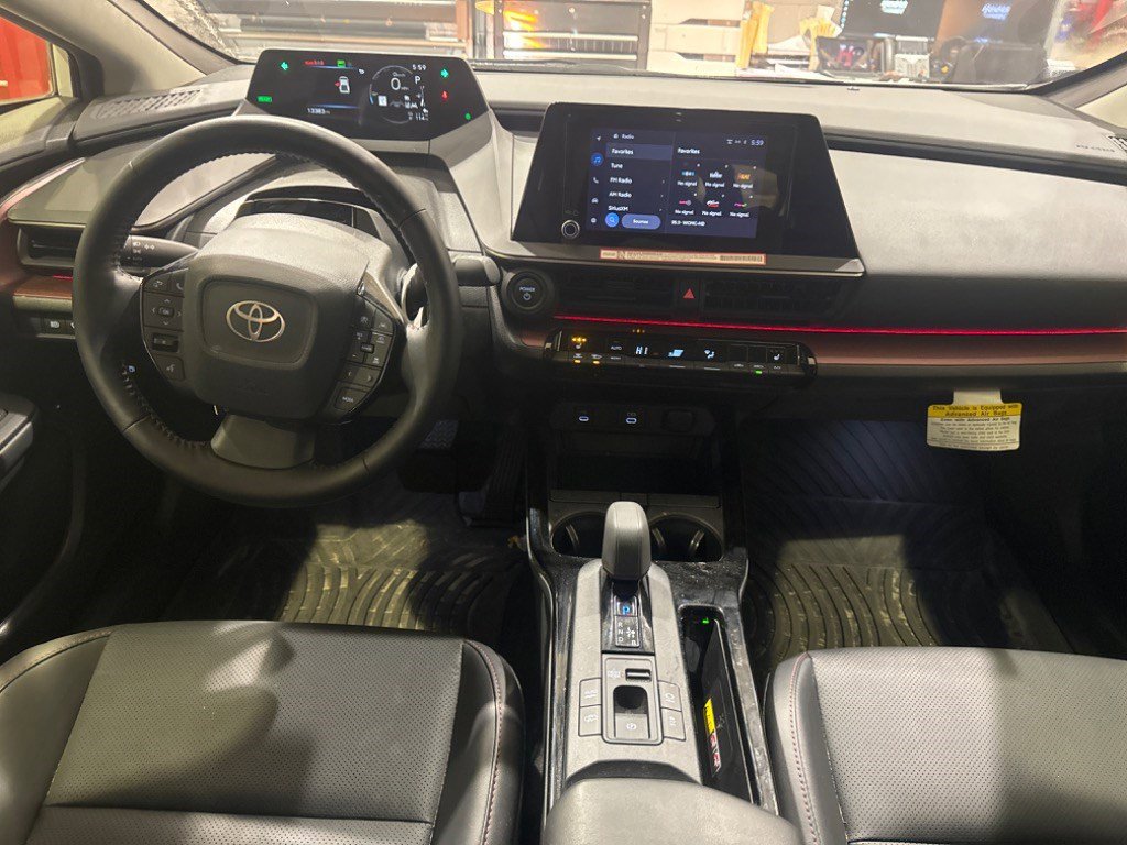 2026 Toyota Prius Plug-In Hybrid XSE photo 6