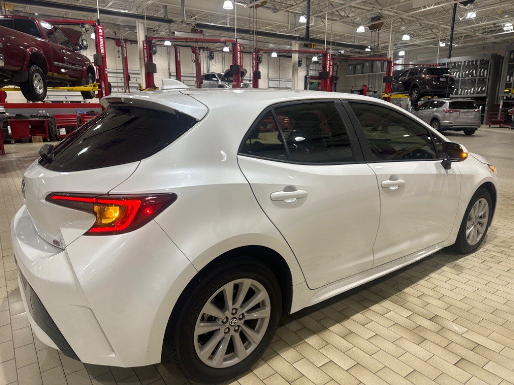 Toyota Corolla Hatchback SE