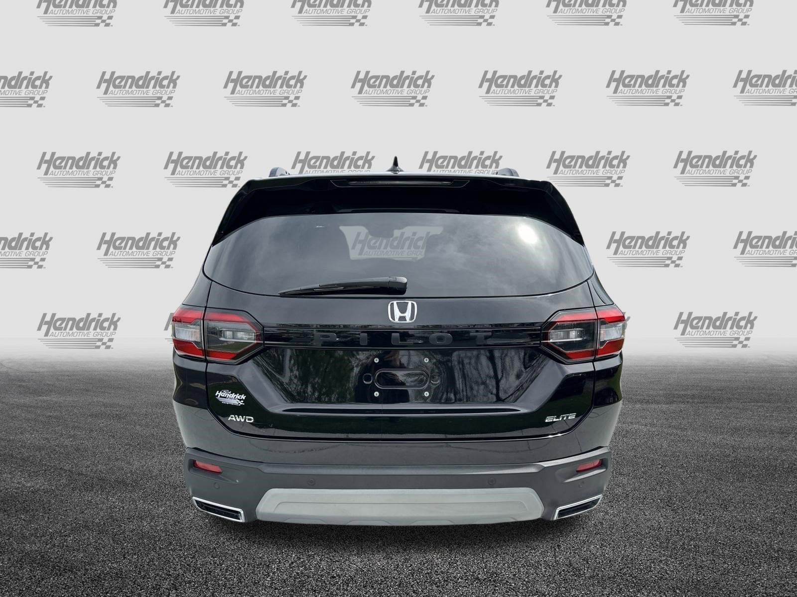 2025 Honda Pilot Elite photo 3