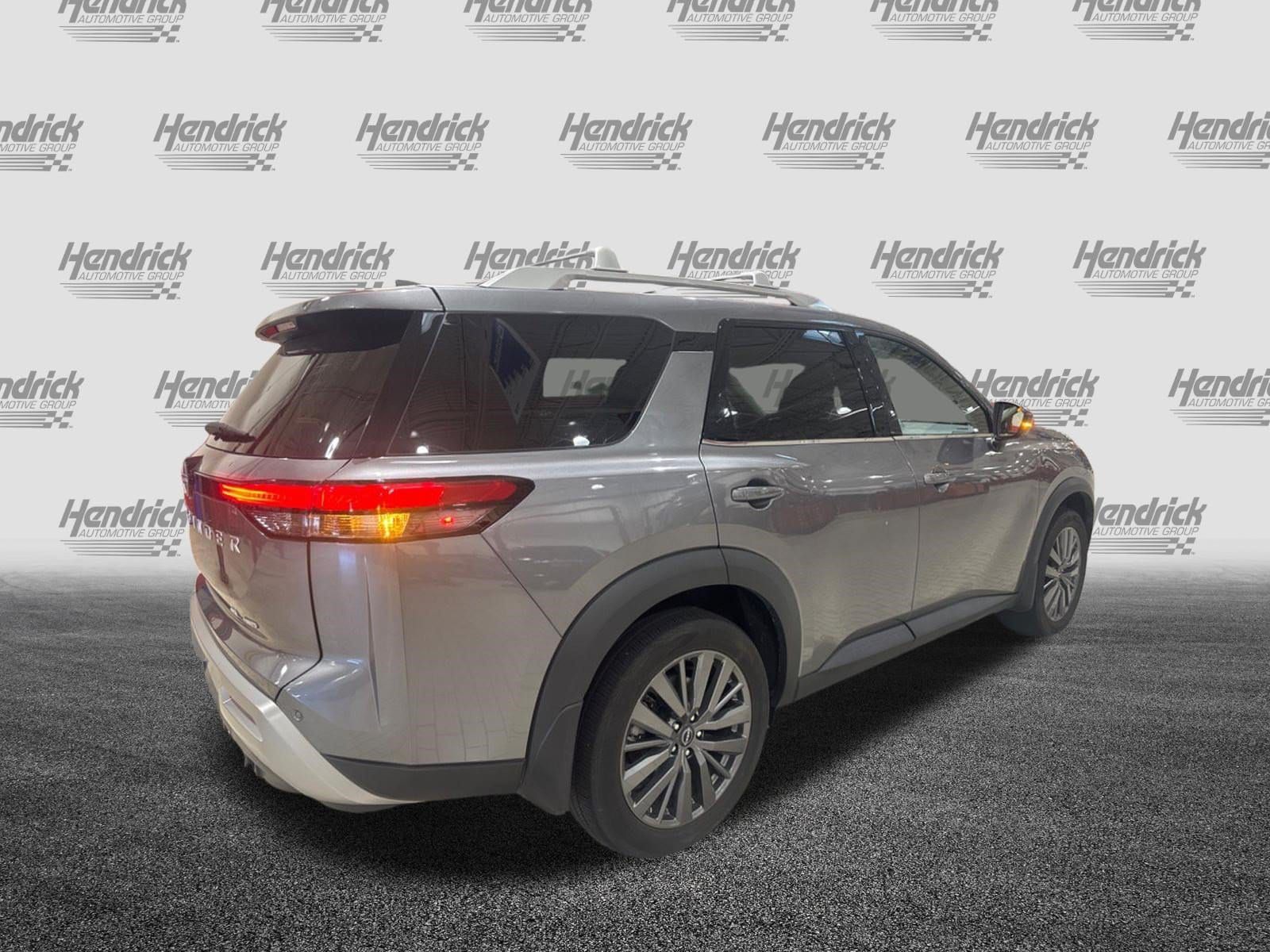 Nissan Pathfinder SL