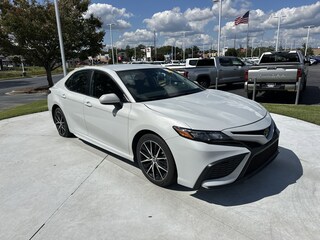 2024 Toyota Camry SE Sedan