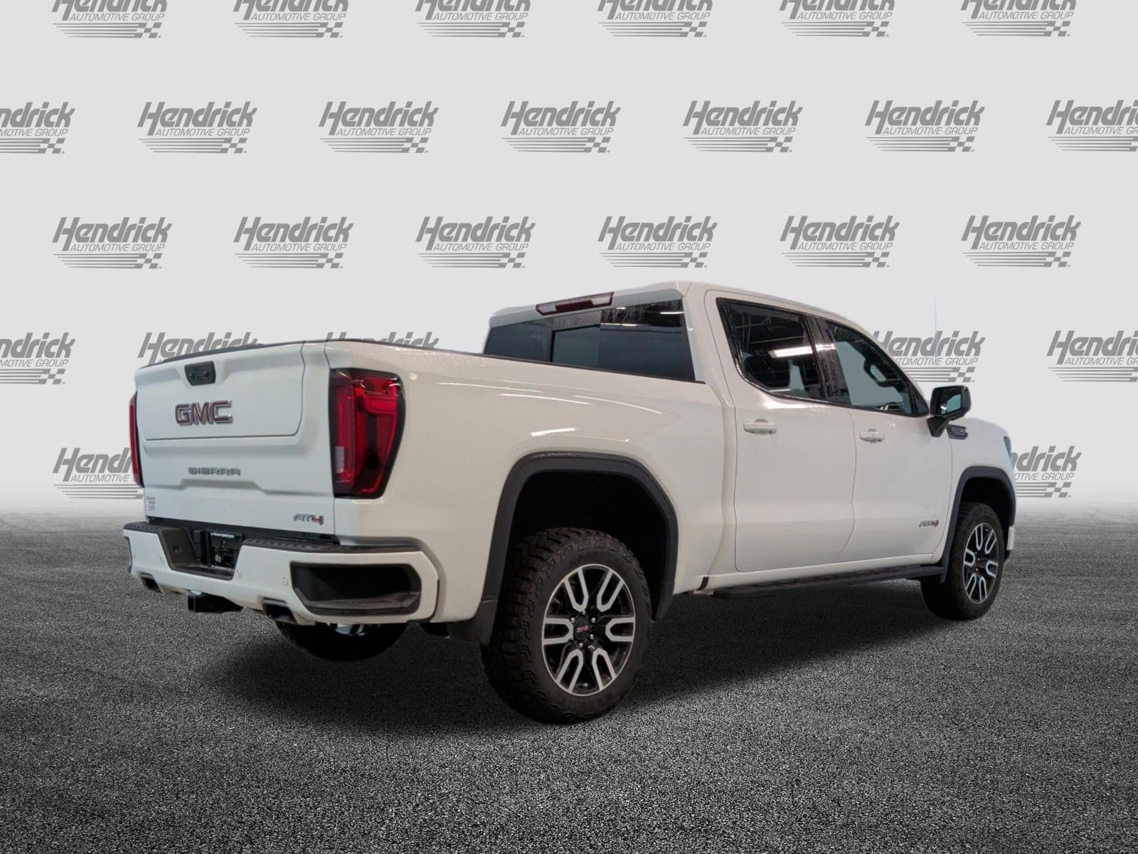 2024 GMC Sierra 1500 AT4 - Photo 11