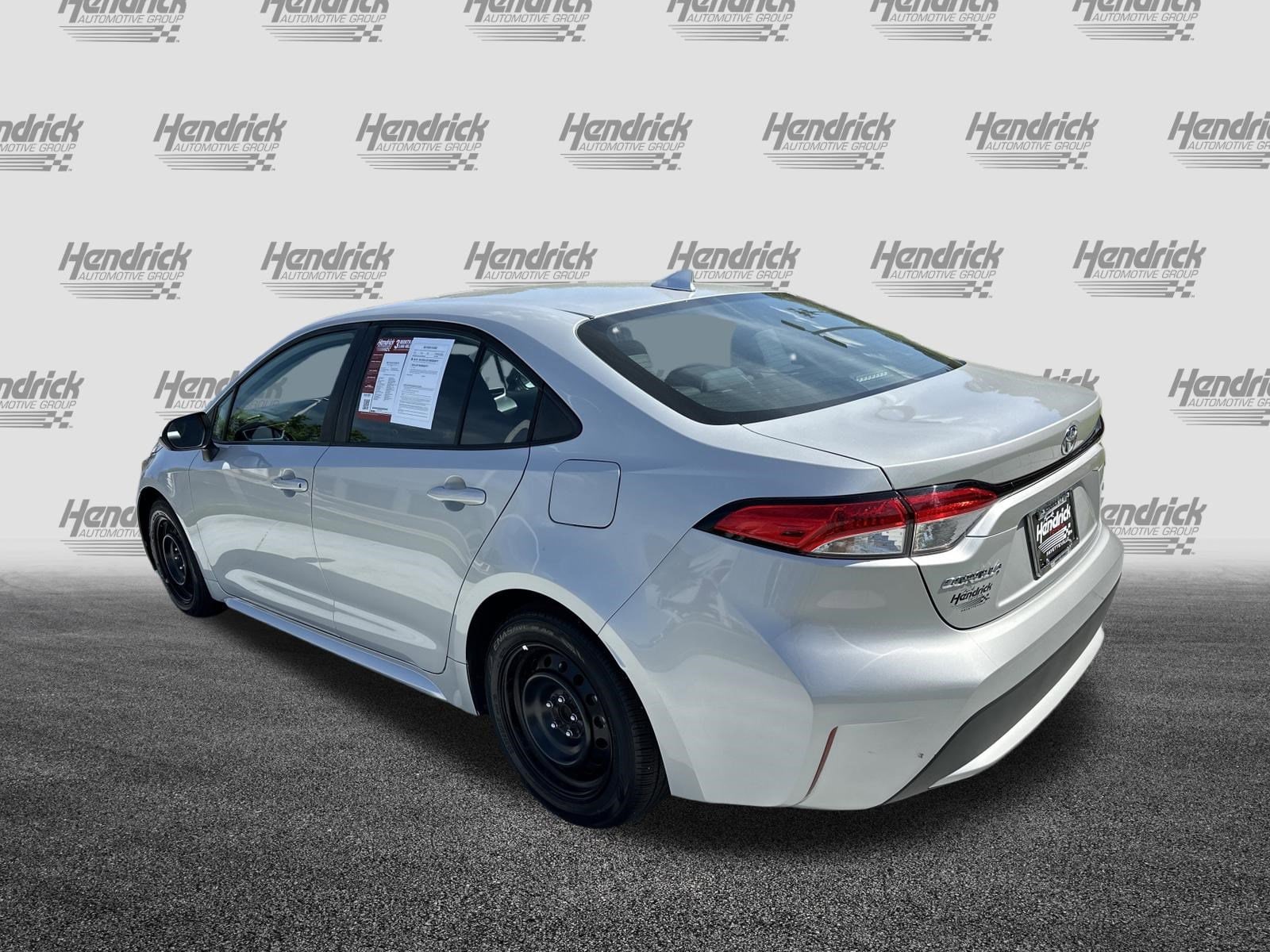 2022 Toyota Corolla LE photo 3