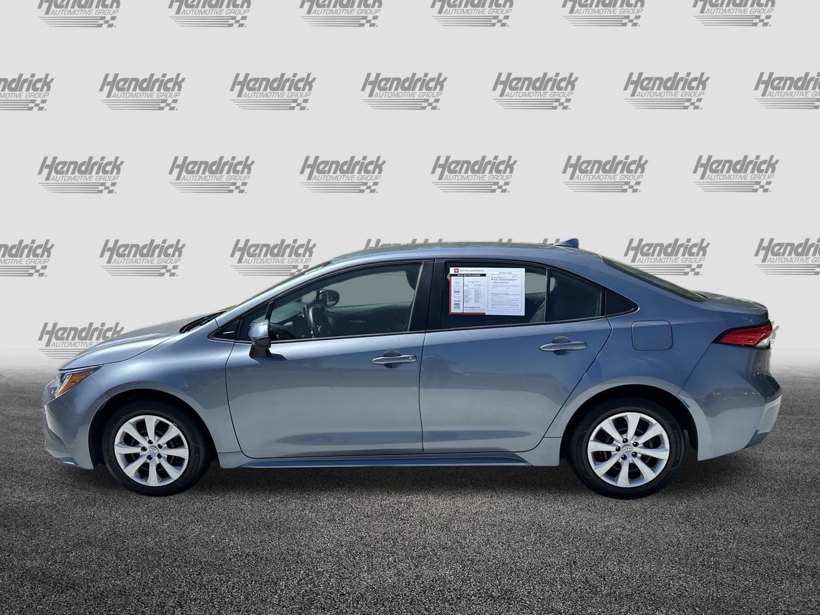 2021 Toyota Corolla LE photo 6