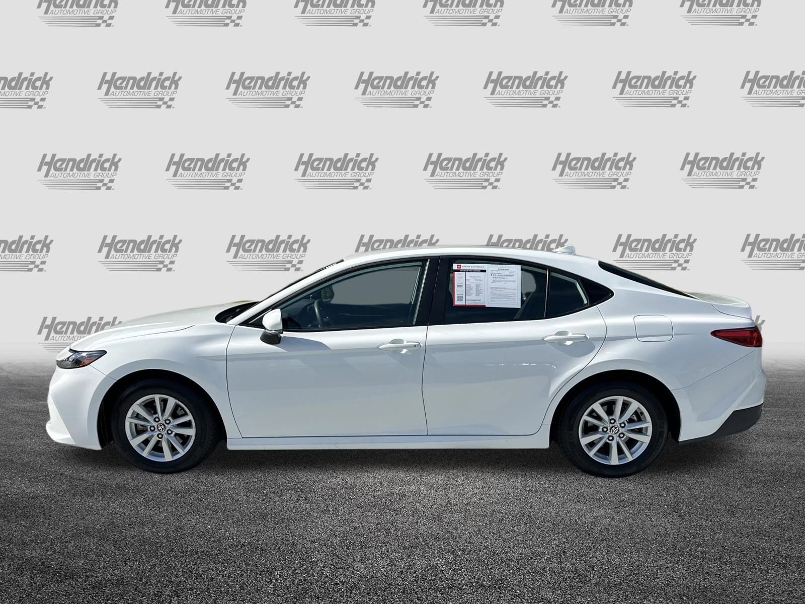 2025 Toyota Camry LE photo 6